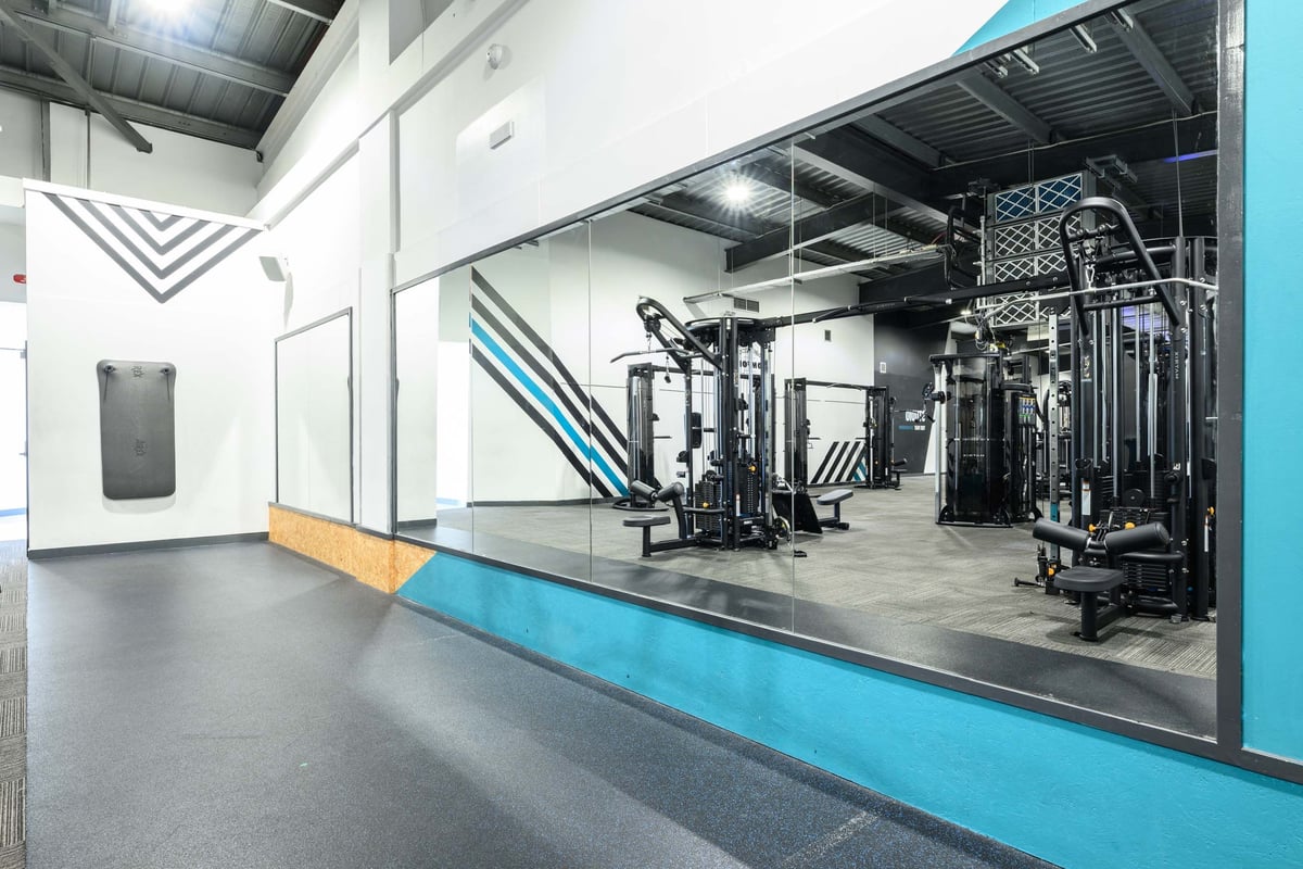 PureGym London Park Royal Stretch Area