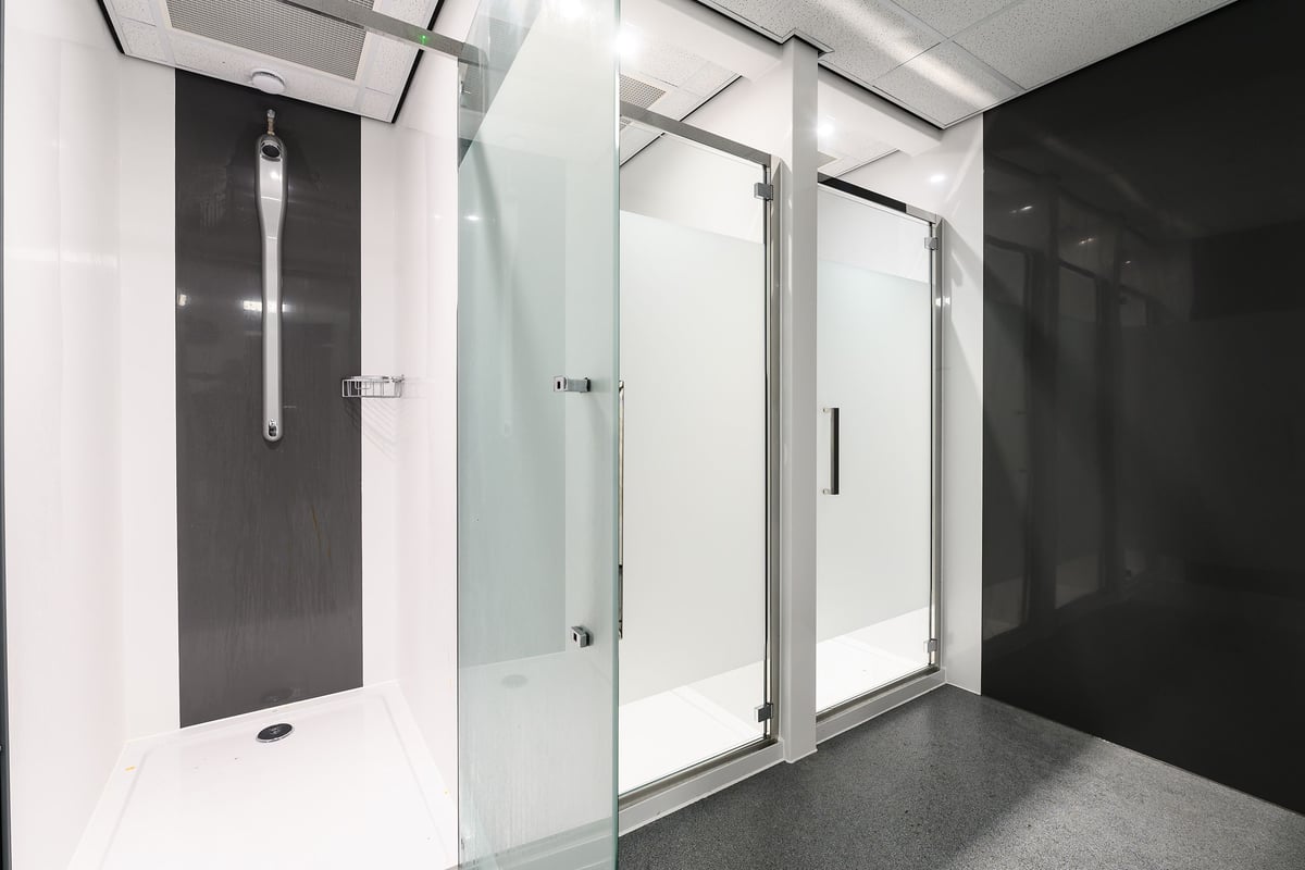 PureGym Salisbury: shower cubicles