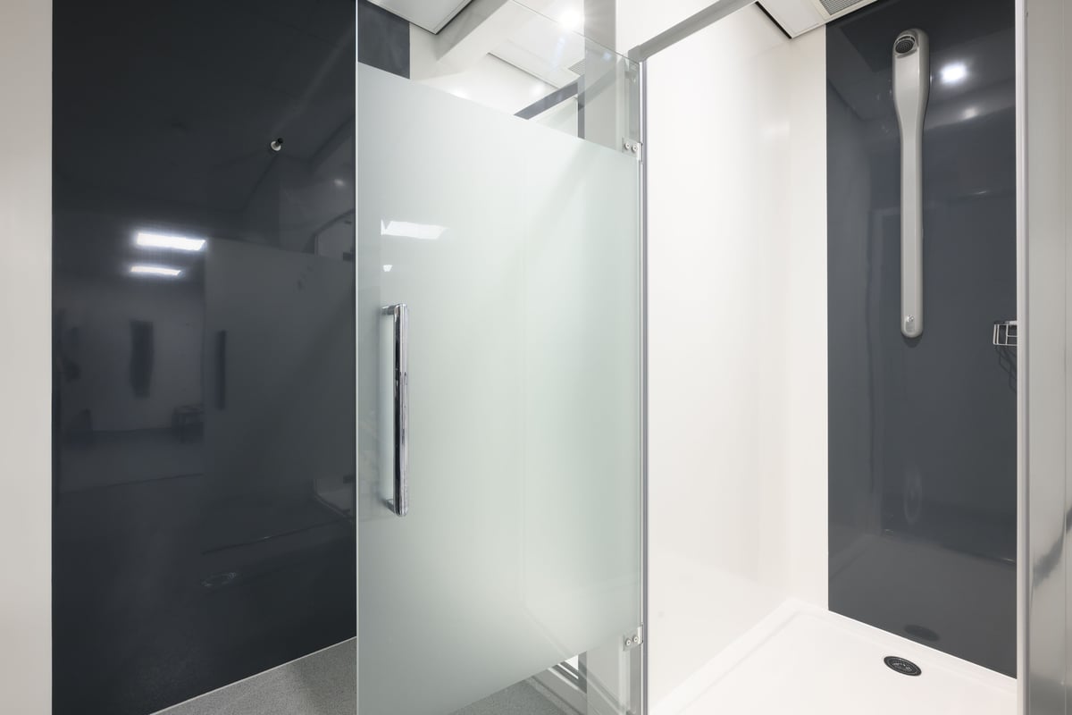 PureGym Cumbernauld shower cubicles