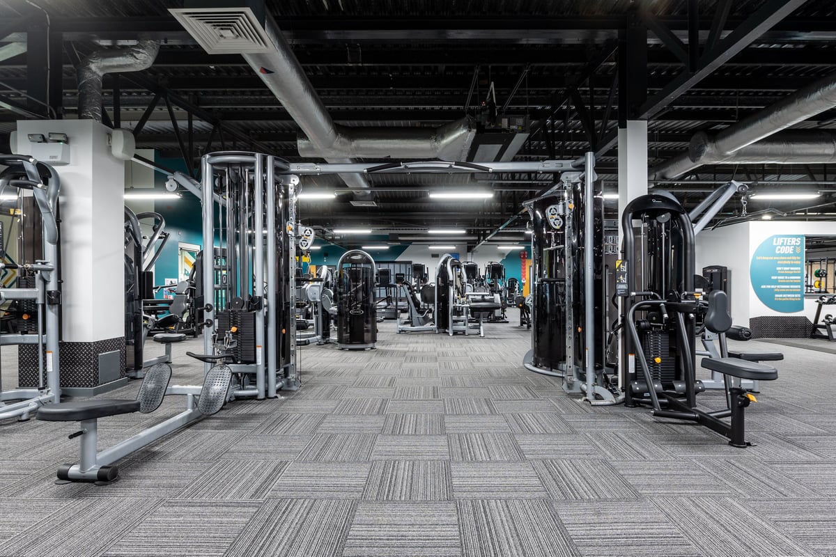 PureGym Bradford Idle - fixed-pin machines in a gym