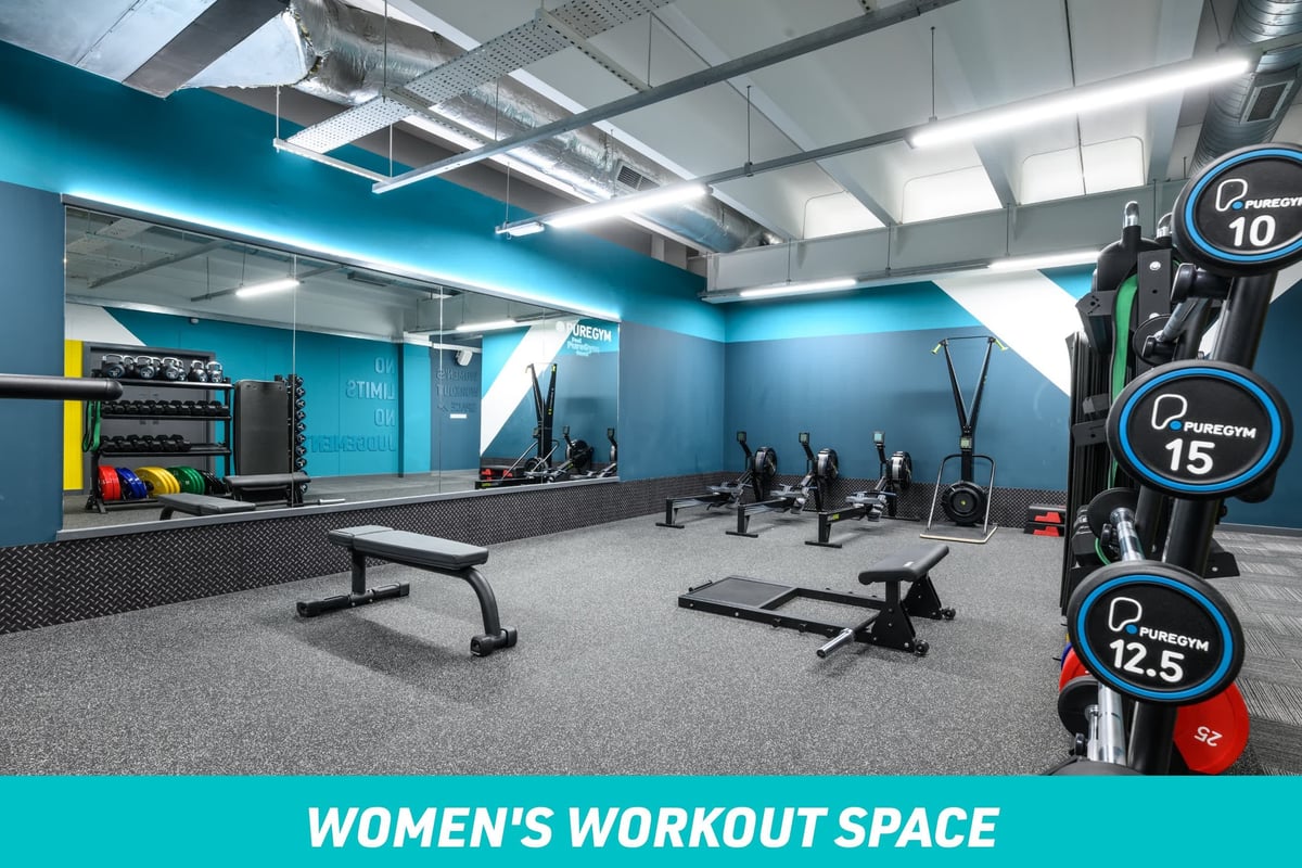 PureGym Manchester Urban Exchange Women's Workout Space: stretch area