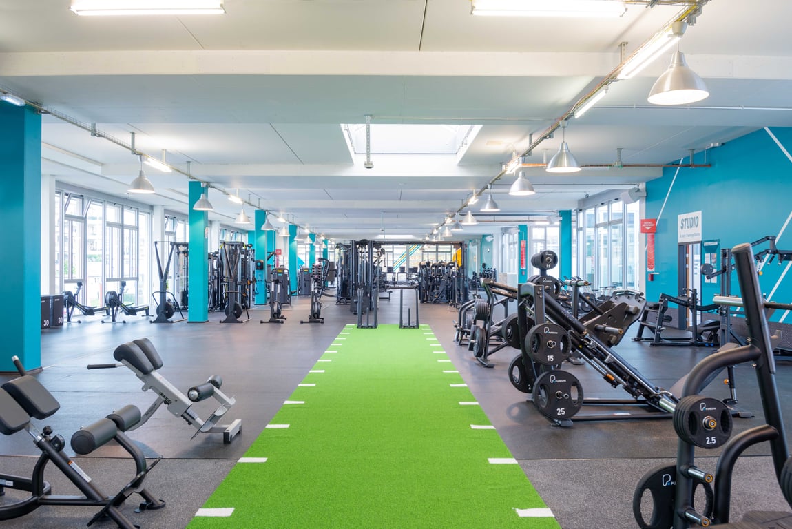 Volketswill gym with functional track