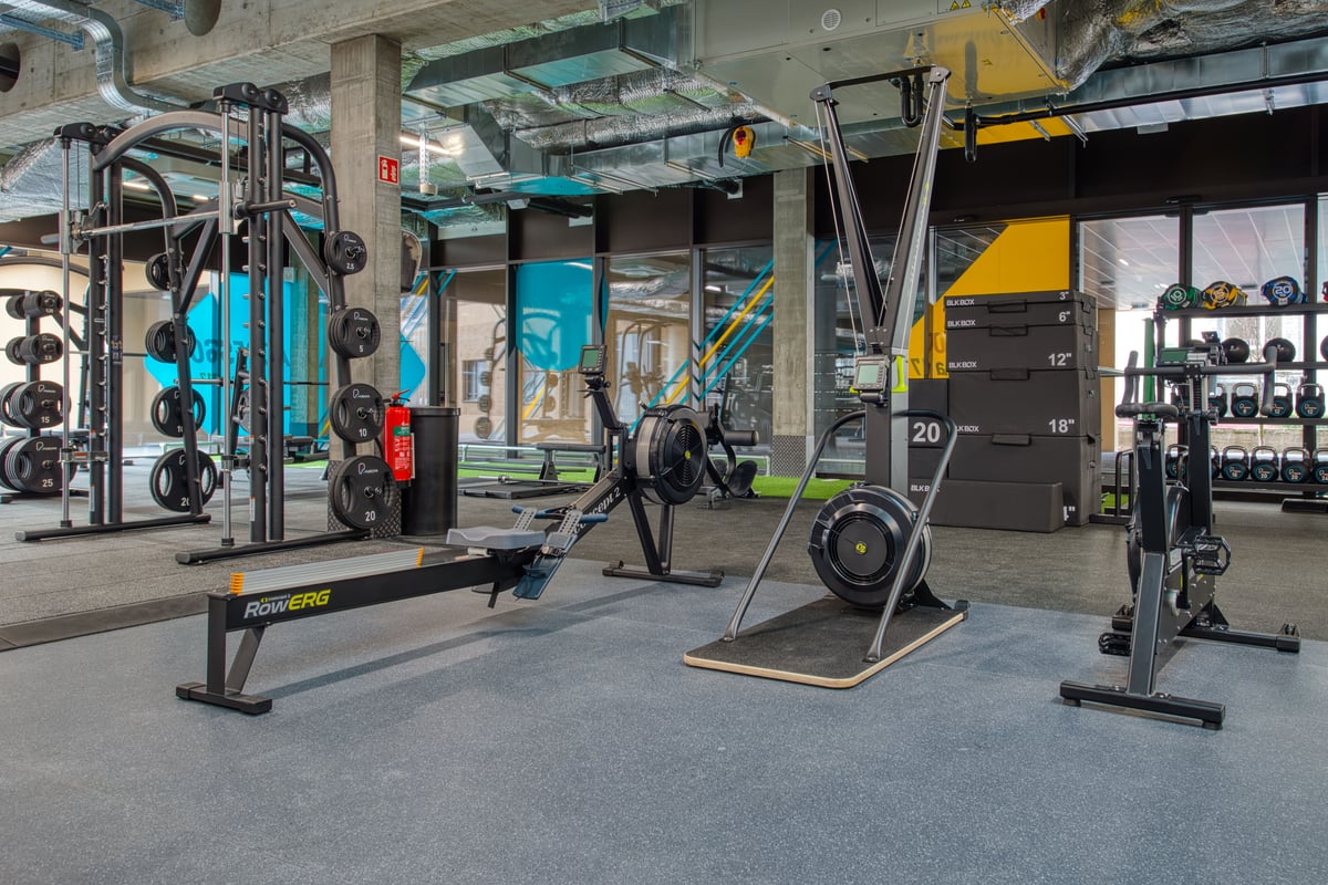 PureGym Bellinzona: cardio equipment in a gym