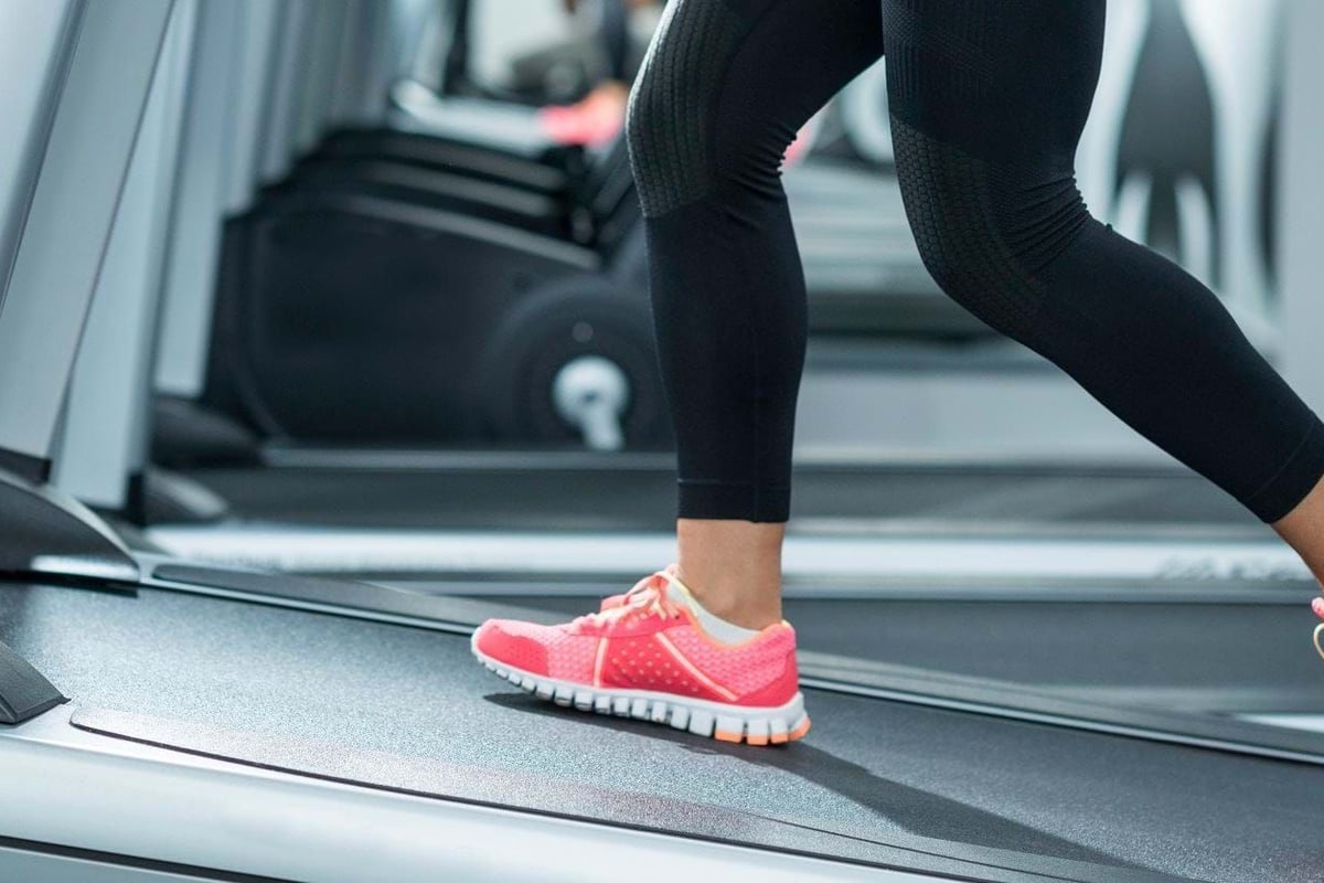 4 Incline Treadmill Workouts To Try