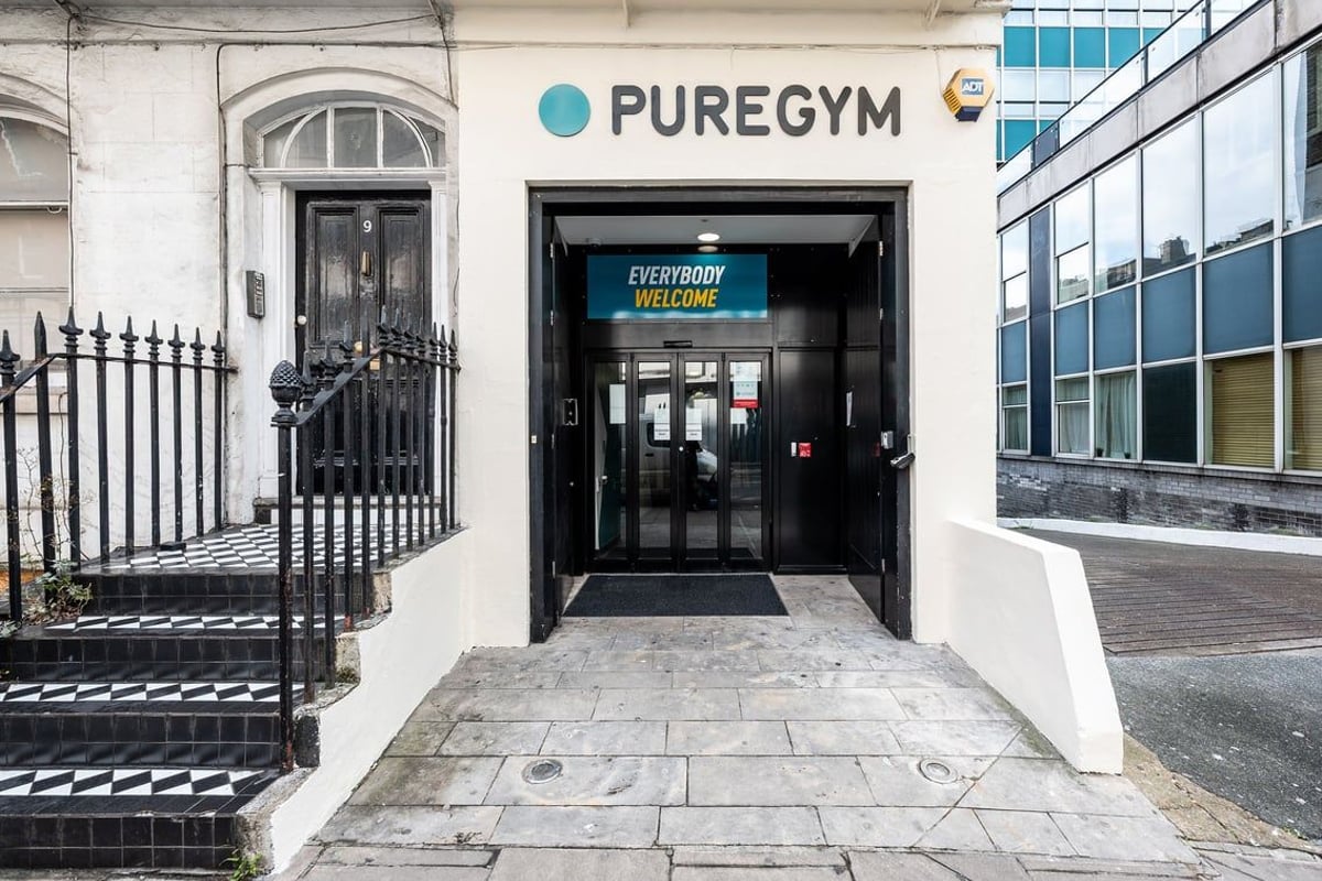 PureGym London Marylebone: Gym entrance with text 'PUREGYM' and slogan 'EVERYBODY WELCOME' displayed prominently.