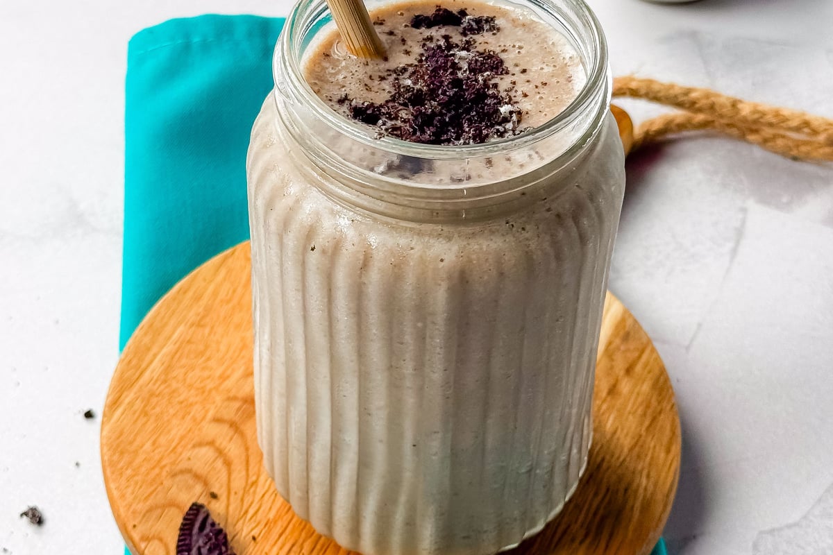 Cookies-and-Cream-Smoothie