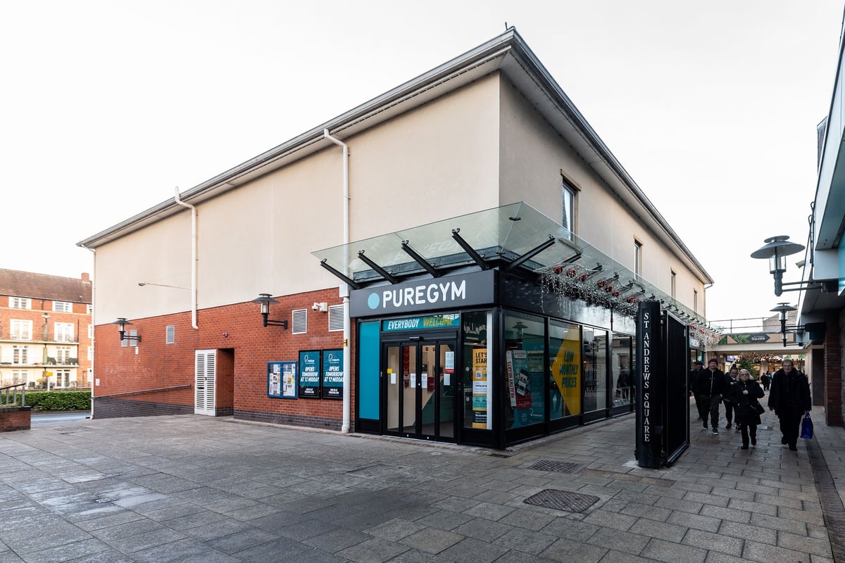 PureGym Droitwich Spa: Exterior of a fitness gym with modern glass-front entrance.