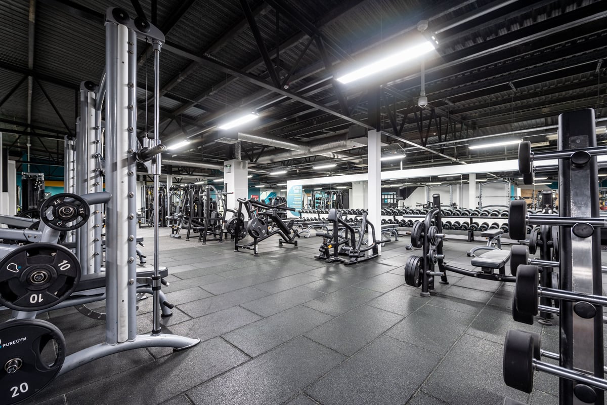PureGym Bradford Idle - fixed-pin machines in a gym