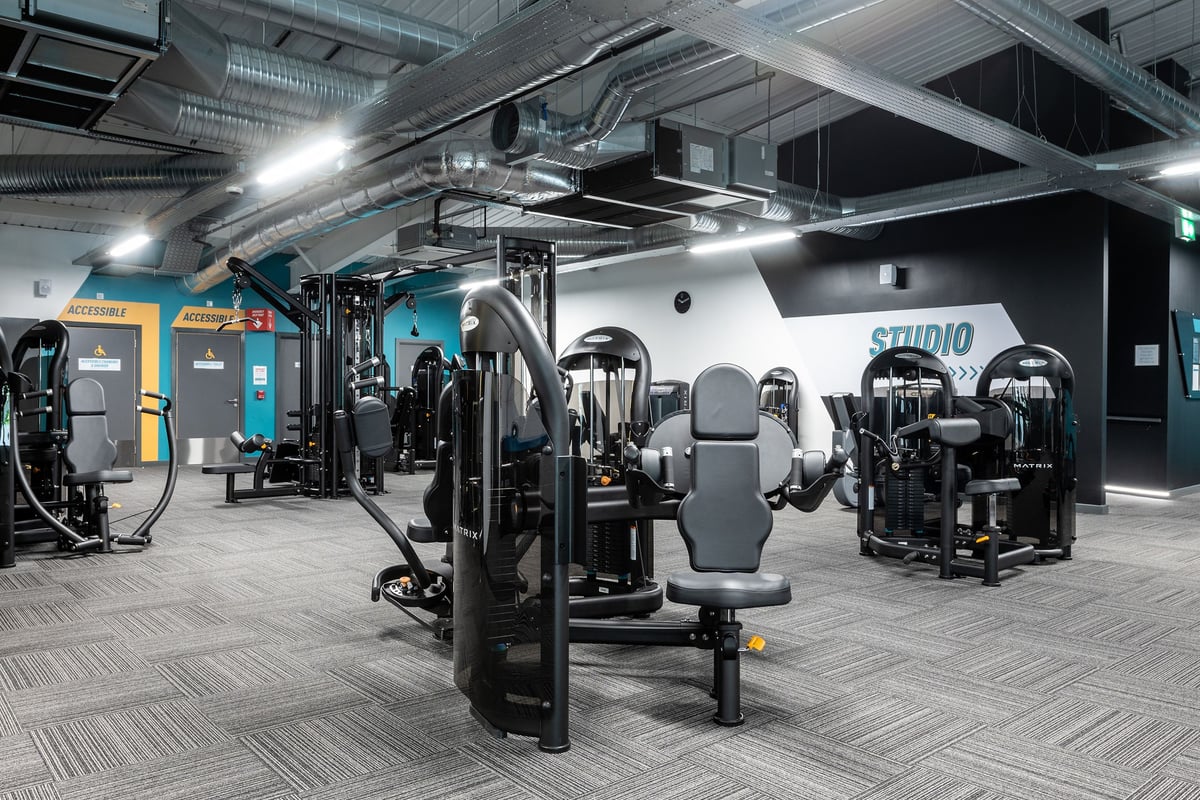 PureGym Cheshunt Brookfield Shopping Park: Resistance machines, free weights and benches.