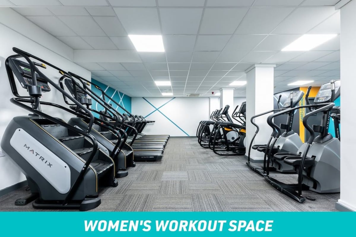 PureGym Dunstable: Women's Workout Space with cardio machines