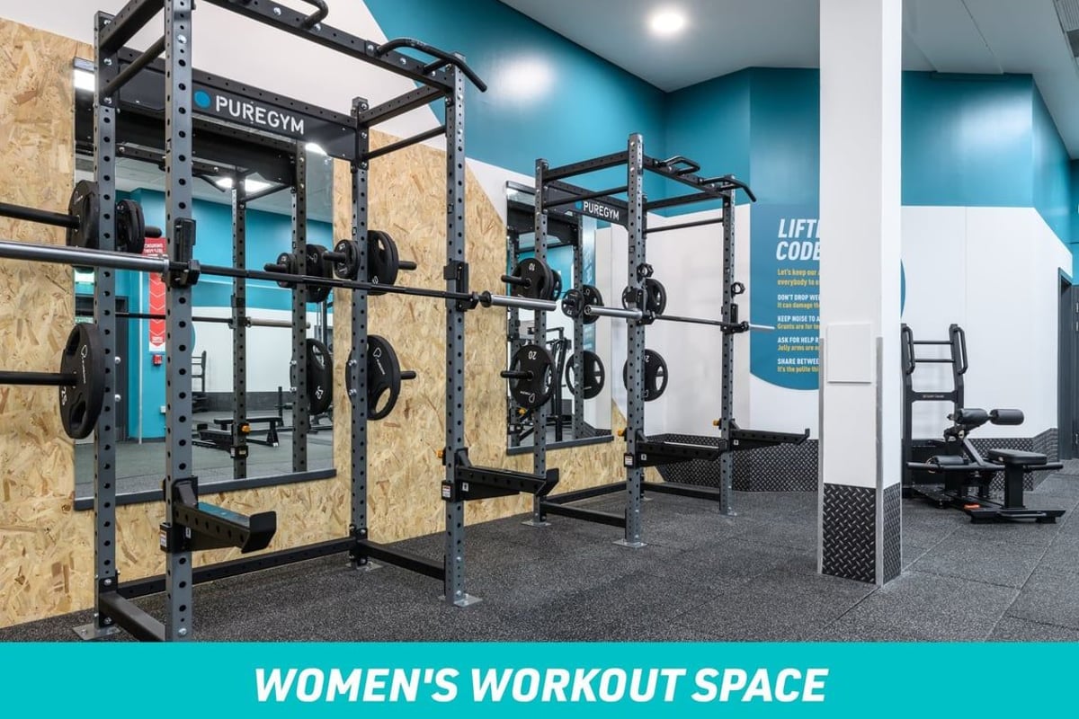 PureGym Staines Women's Workout Space: lifting rigs 
