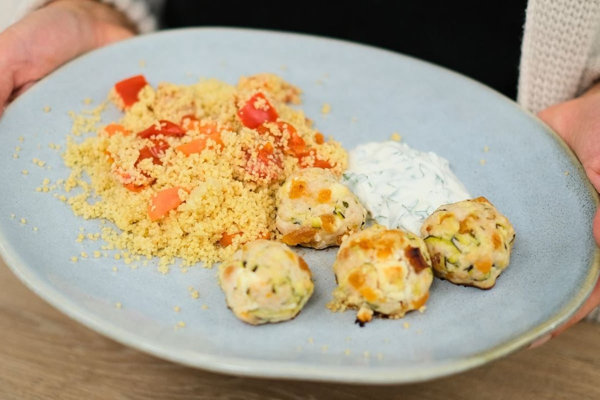 Boulettes de dinde fruitées et couscous aux légumes rôtis 