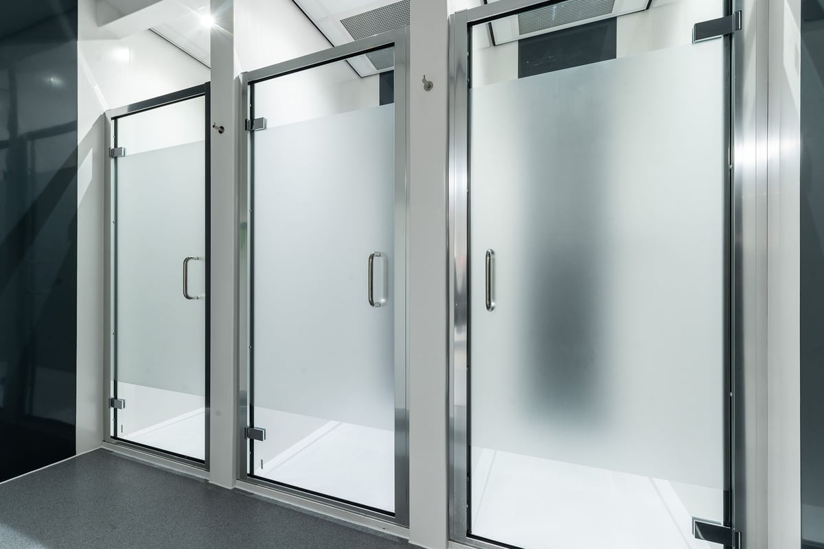 PureGym Tyldesley: shower cubicles