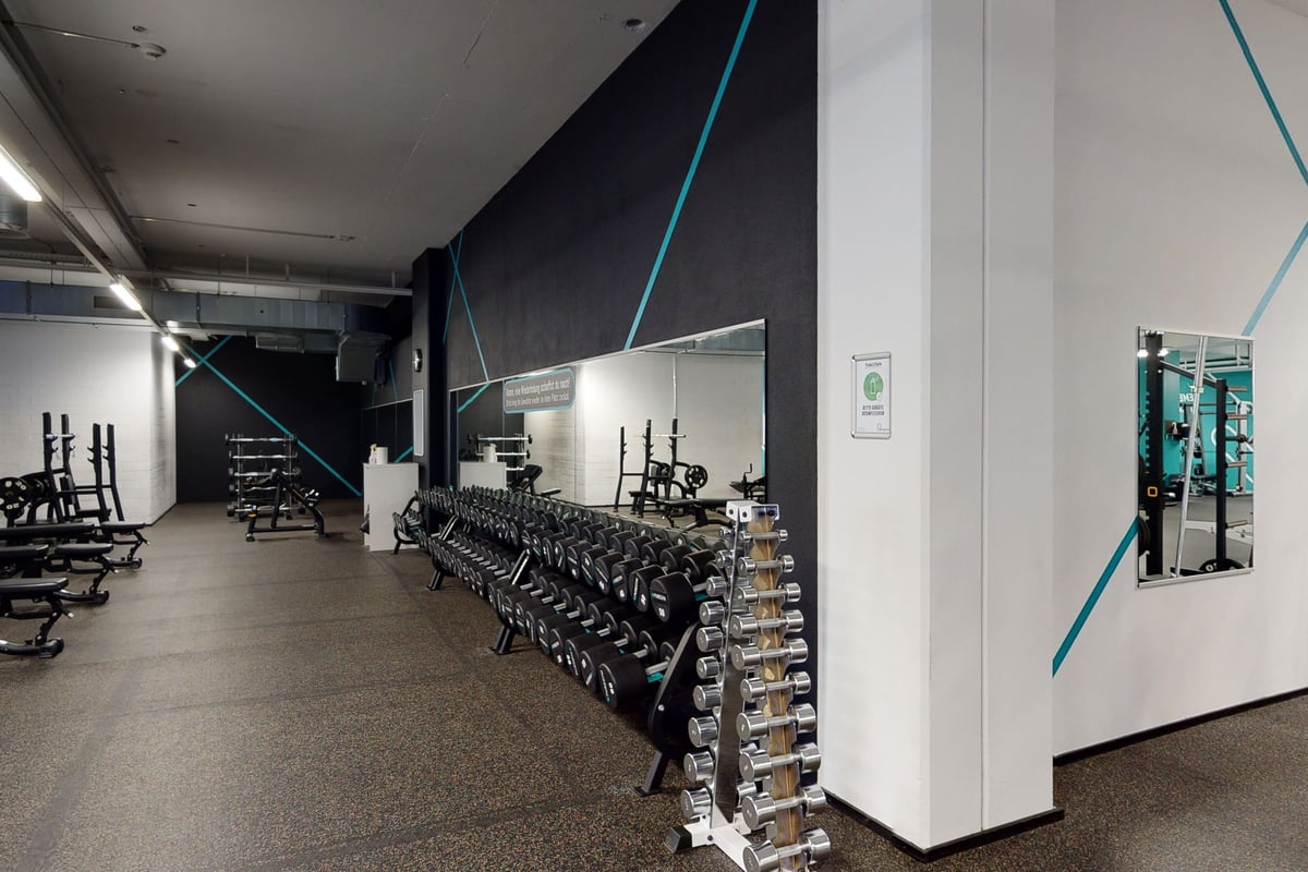 PureGym Bern Bümpliz: Supports de musculation, haltères, bancs et appareils de musculation.