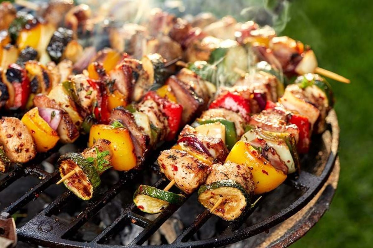 chicken skewers on bbq