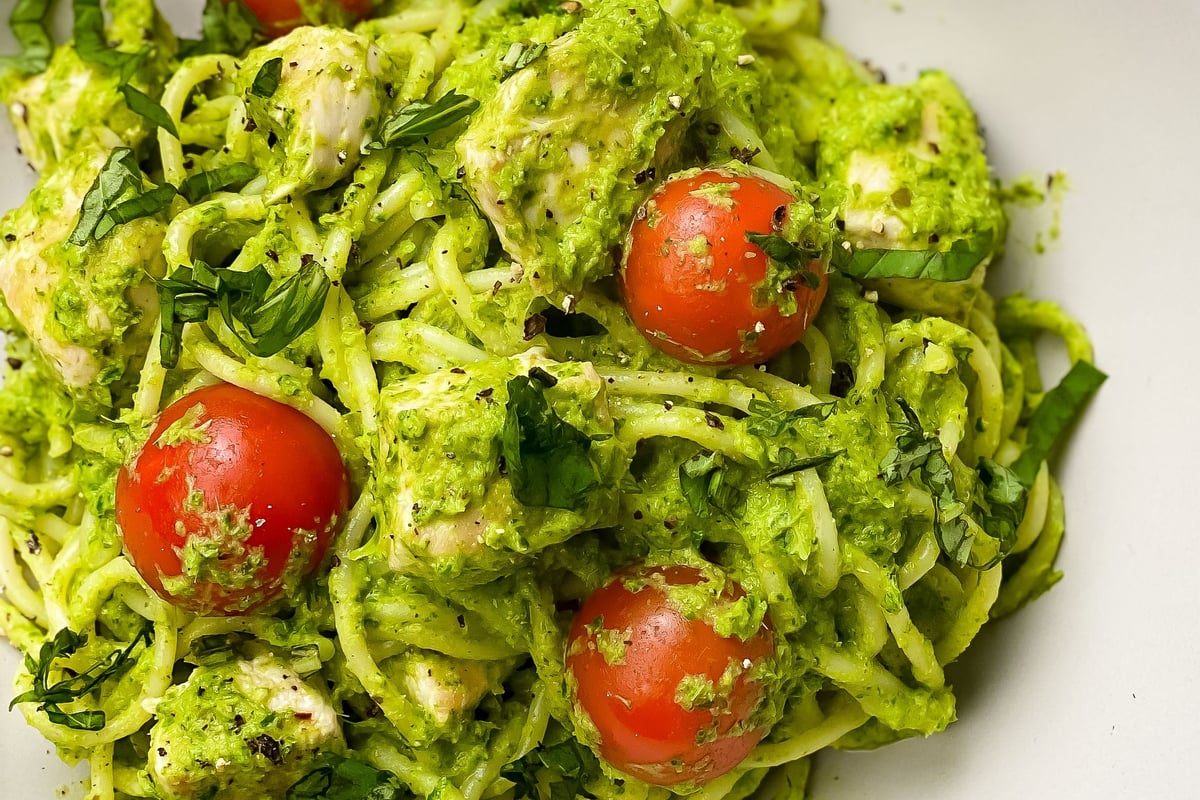 Super Grüne Hühnerpesto-Nudeln Rezept