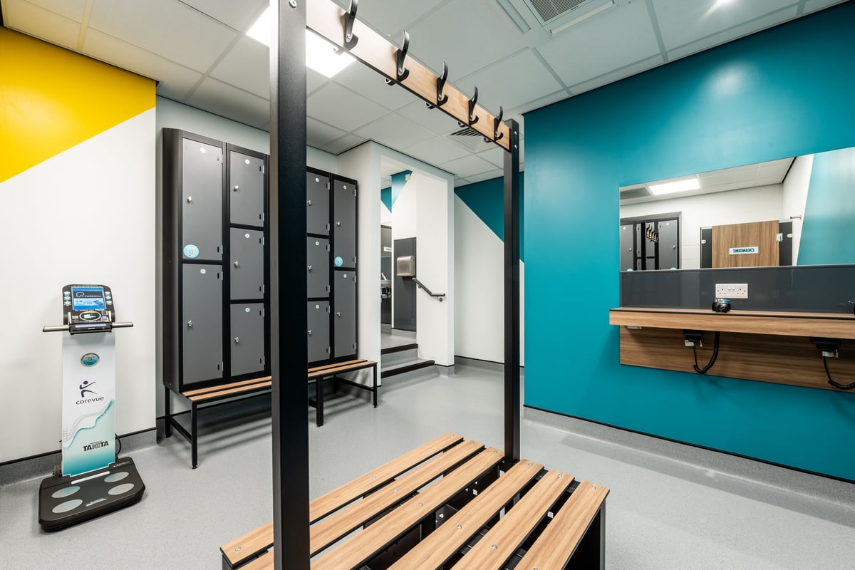 PureGym Horsham changing rooms