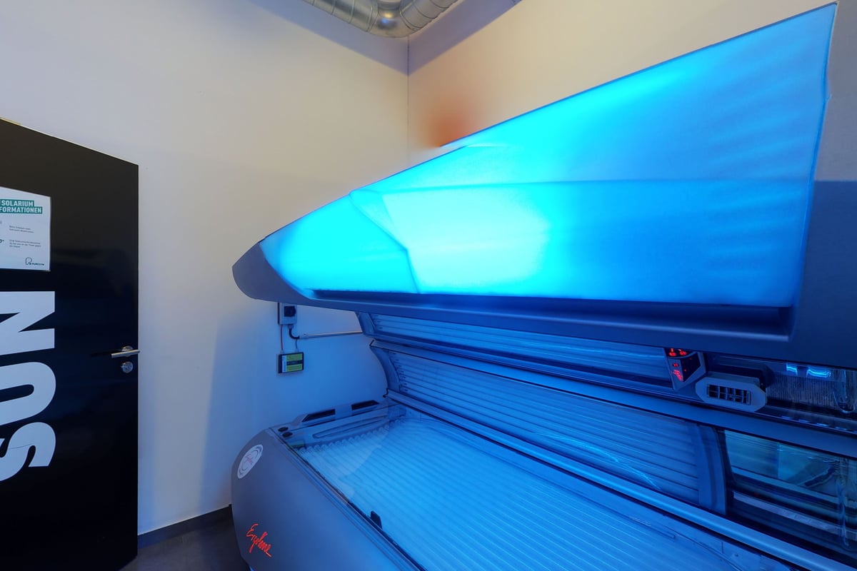 PureGym Bern Bümpliz: Solarium dans une chambre privée.