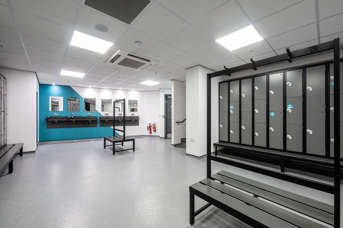 PureGym Birmingham Maypole changing room