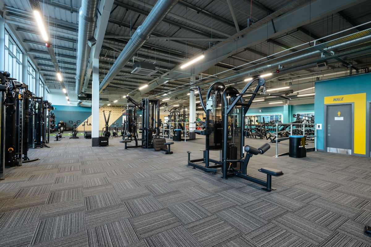 PureGym Prescot pull down machines