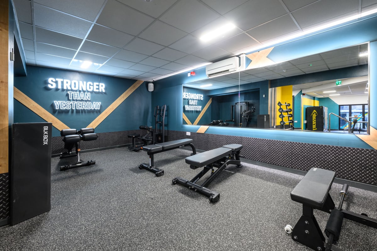 PureGym London Southgate stretch area