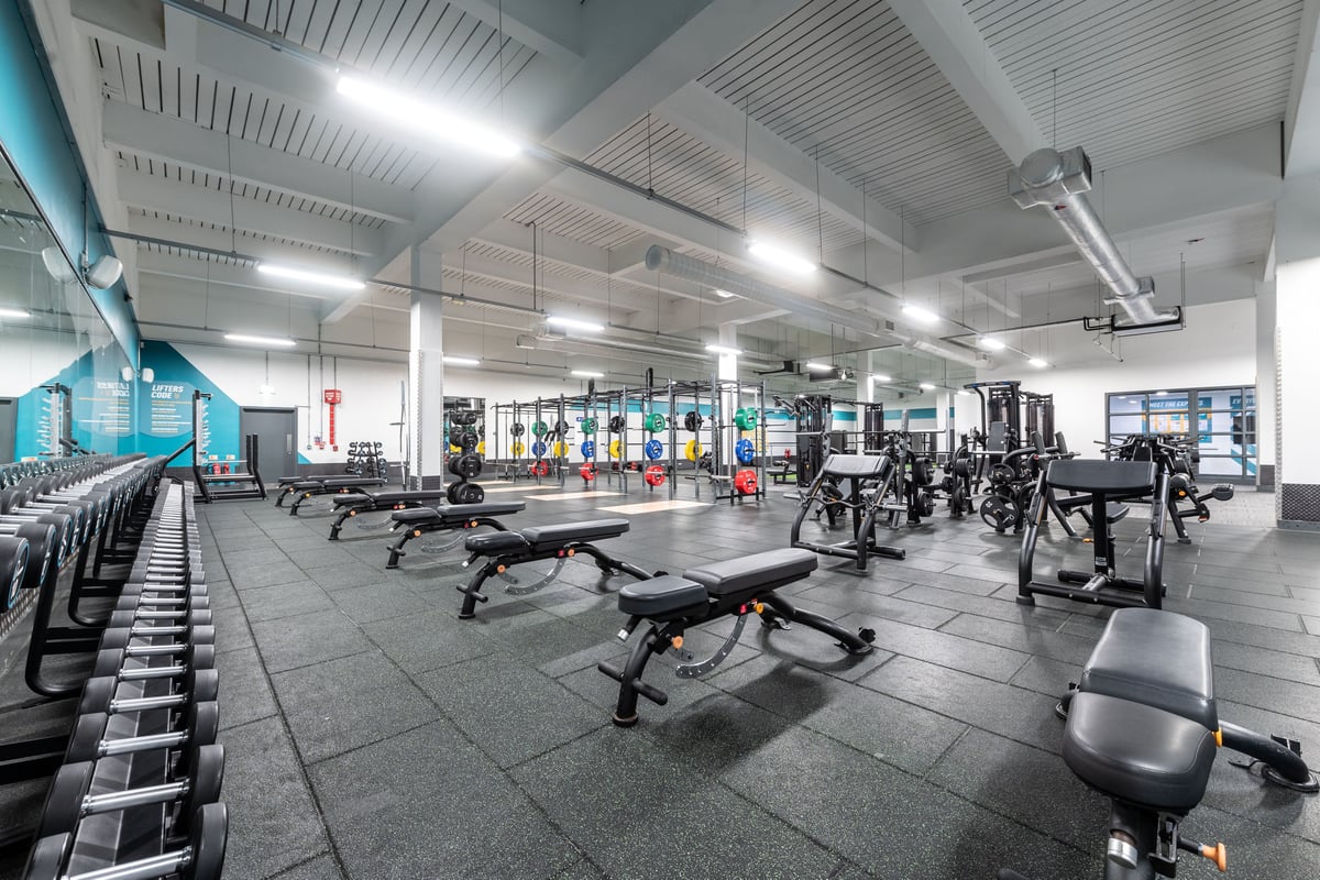 PureGym Bradford Thornbury: row of benches in a gym