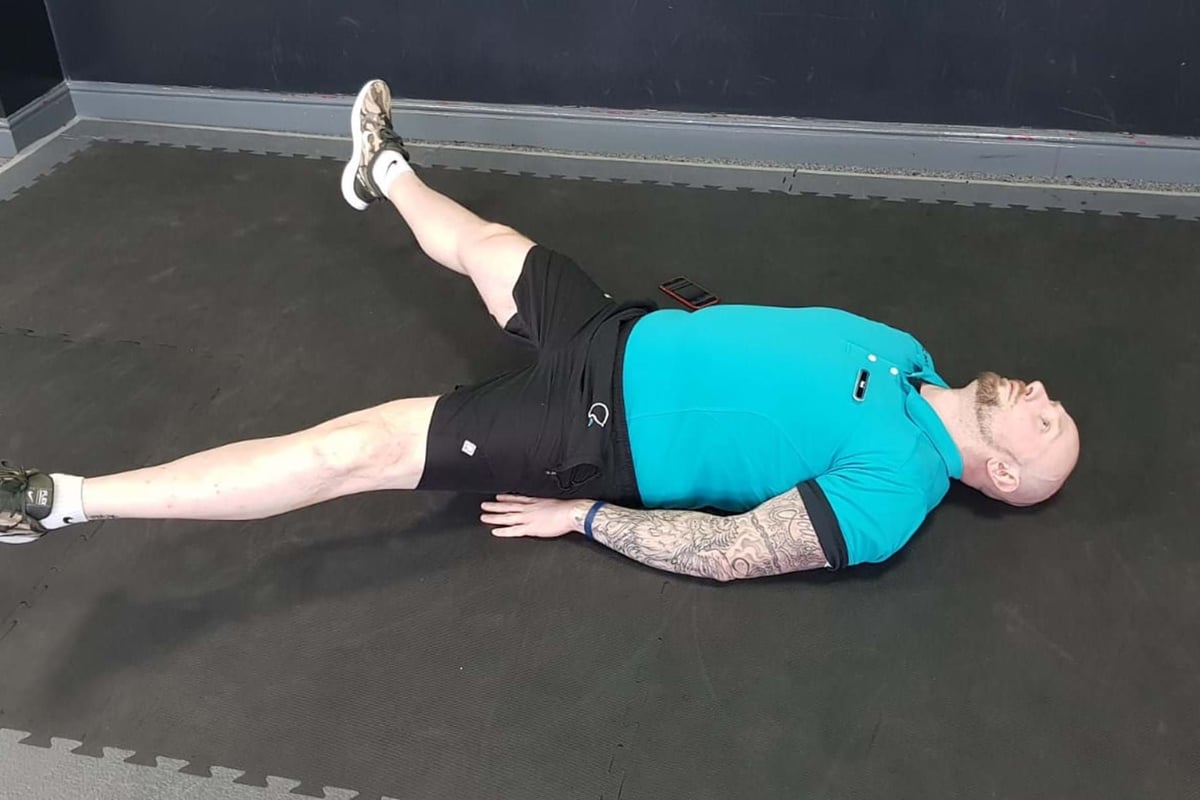 scissors ab exercise end position