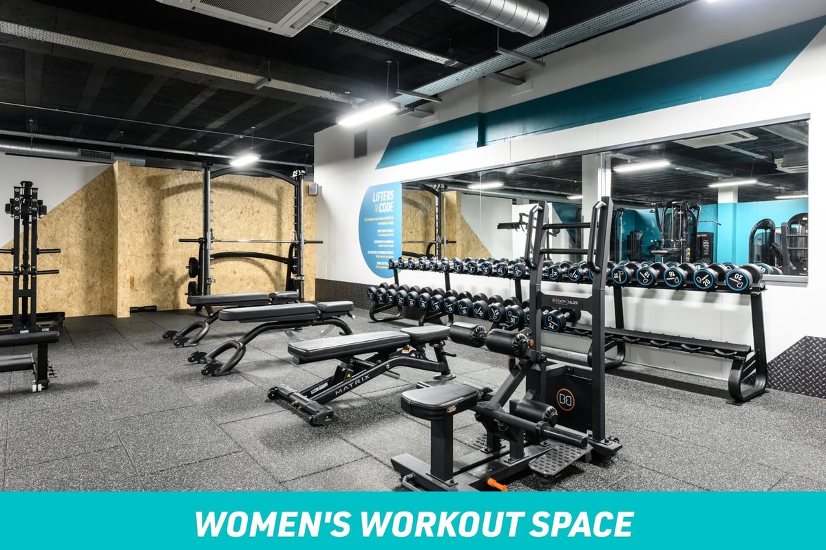 PureGym Bromley Women's Workout Space: dumbbells and benches
