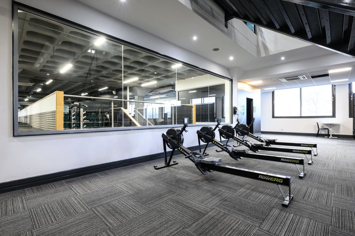 PureGym New Barnet rowing machines
