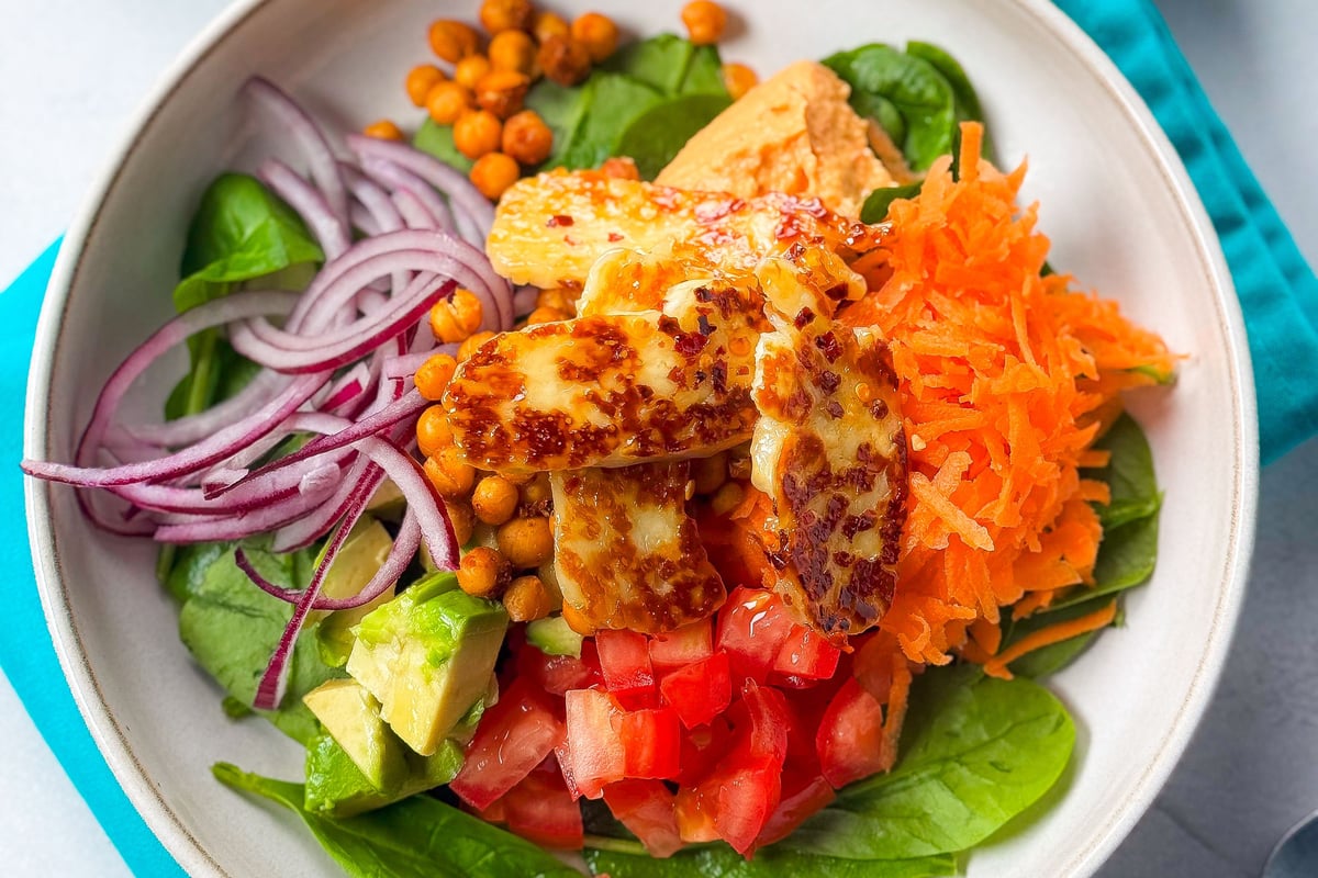 Sticky Halloumi and Chickpea Wellness Bowl