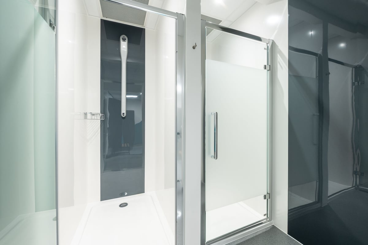 PureGym Horsham showers
