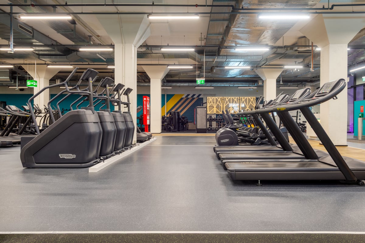 Basel Markthalle cardio area with treadmills and bikes