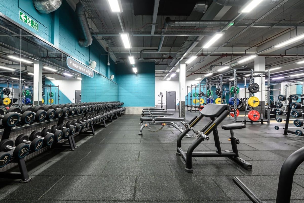 PureGym Glasgow Clydebank free weights area