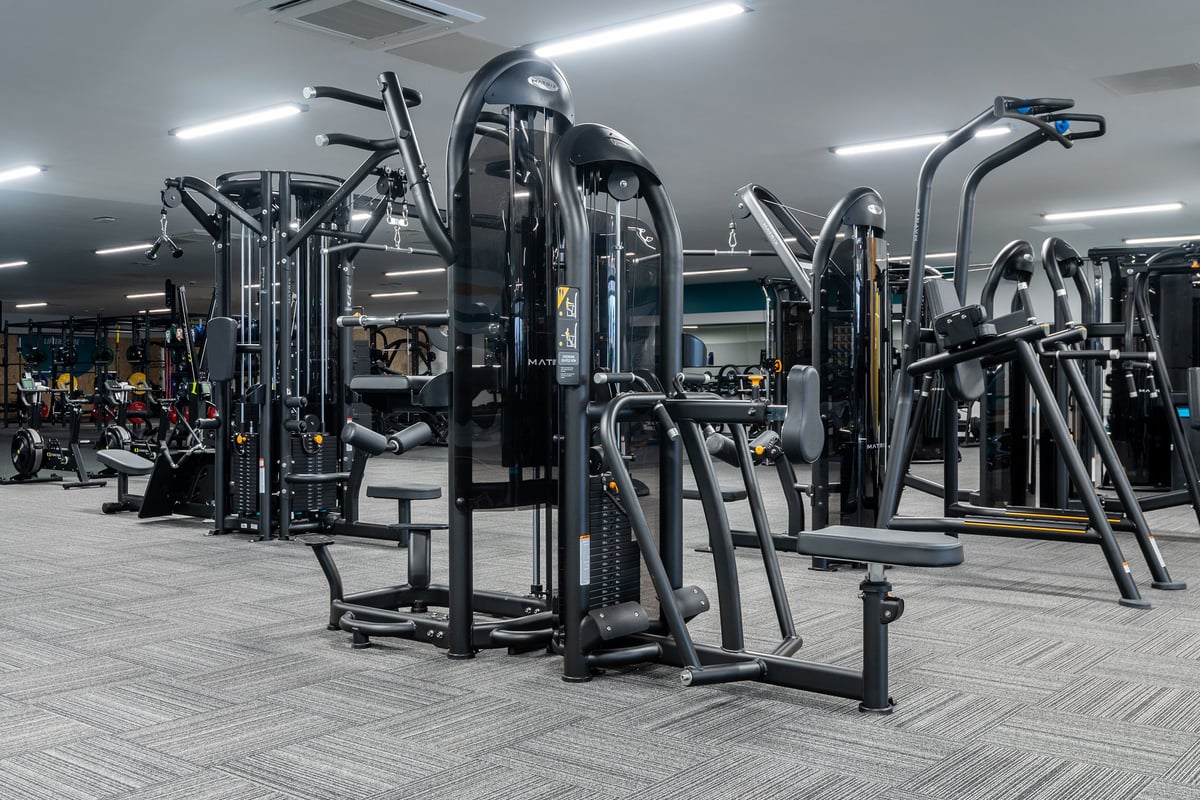 PureGym Airdrie: Resistance machines, free weights, benches, and rubberized flooring in a well-equipped gym.