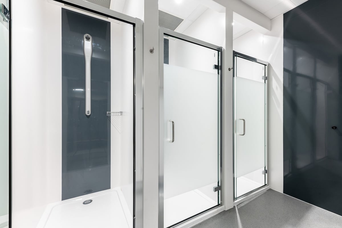 PureGym Ballymena: shower cubicles