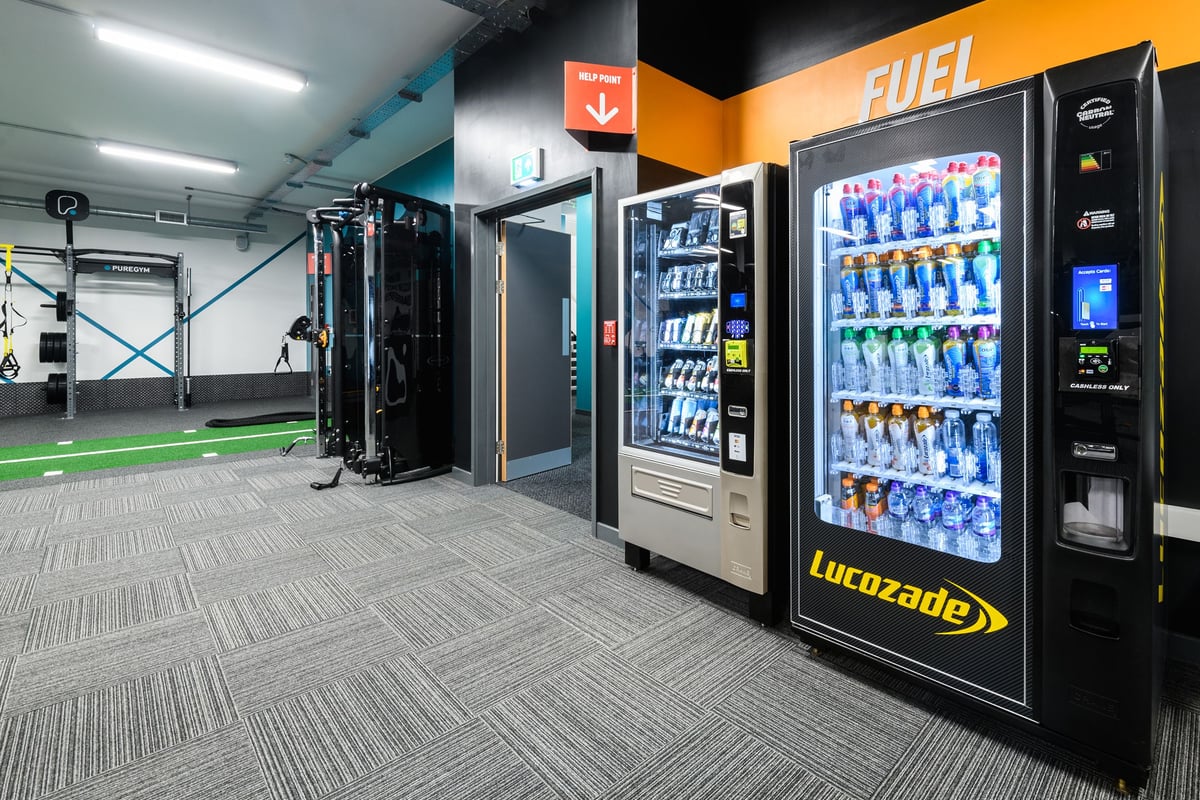 PureGym Swindon Mannington Retail Park: Vending machines stocked with beverages.