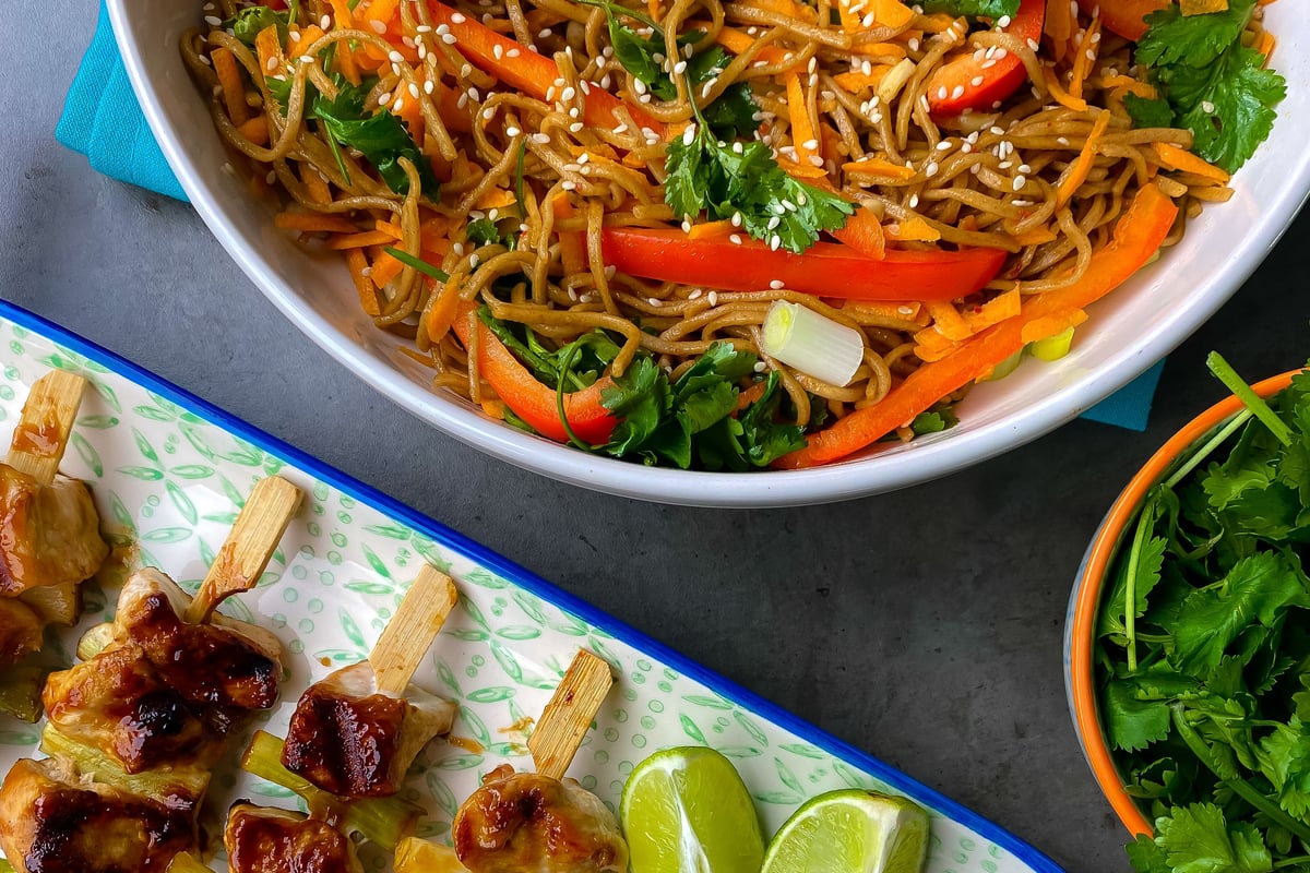Hähnchen-Yakitori-Spiesse mit Soba-Nudelsalat Rezept