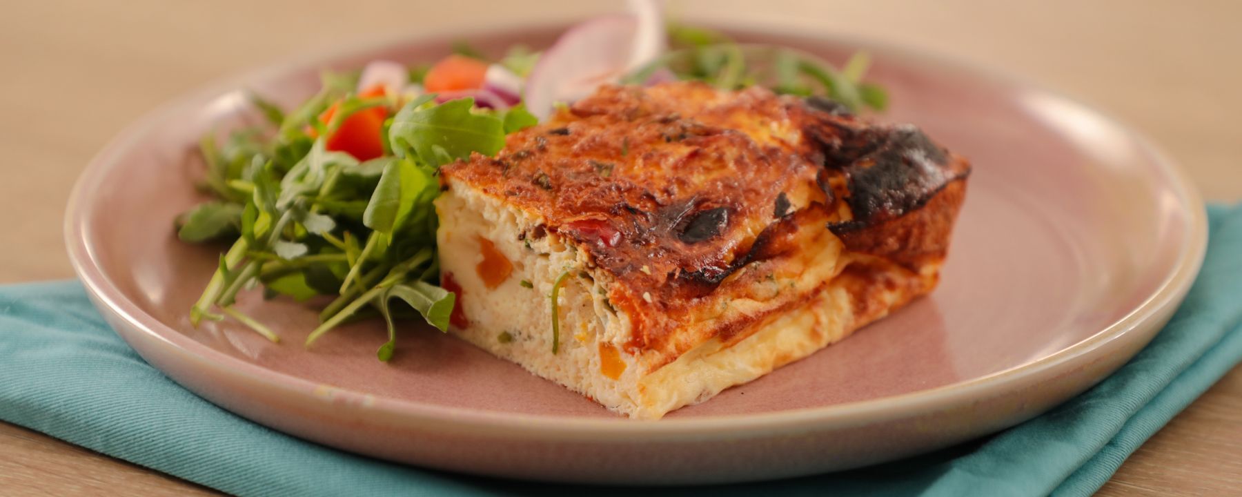 Rezept für Frittata mit Süsskartoffeln, Peperoni und Hüttenkäse 