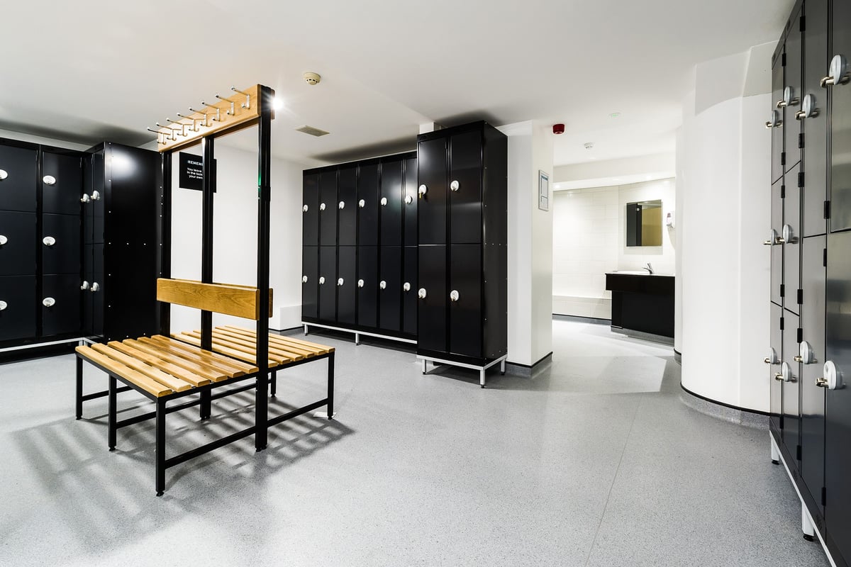 PureGym London Holborn: Lockers, benches, wooden slats - changing room fixtures and fittings.