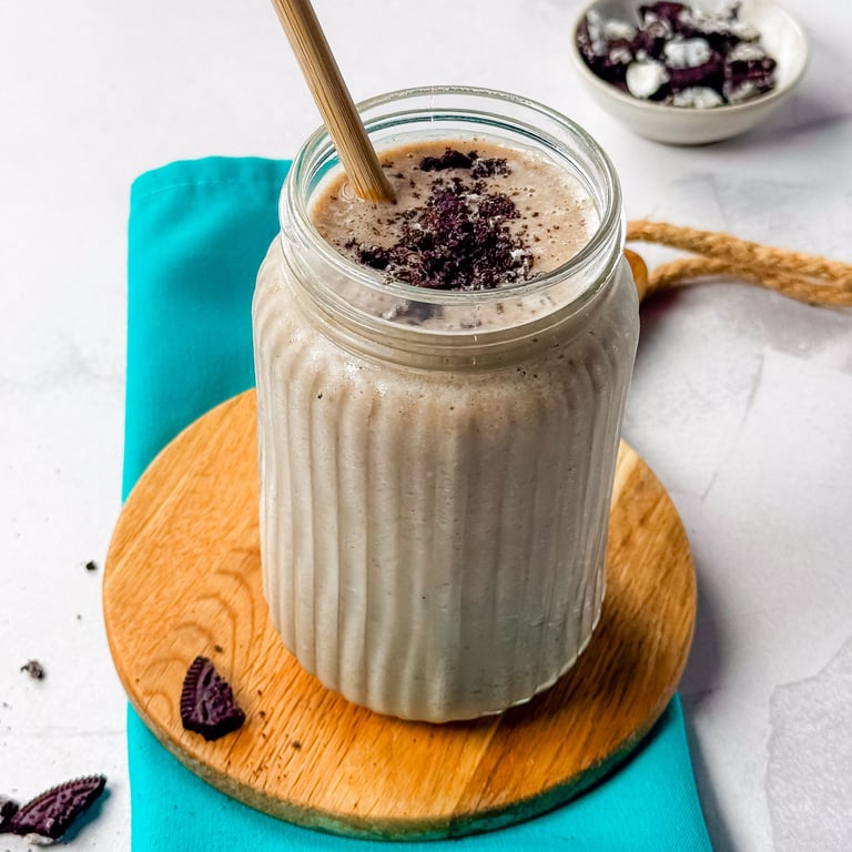 Cookies-and-Cream-Smoothie