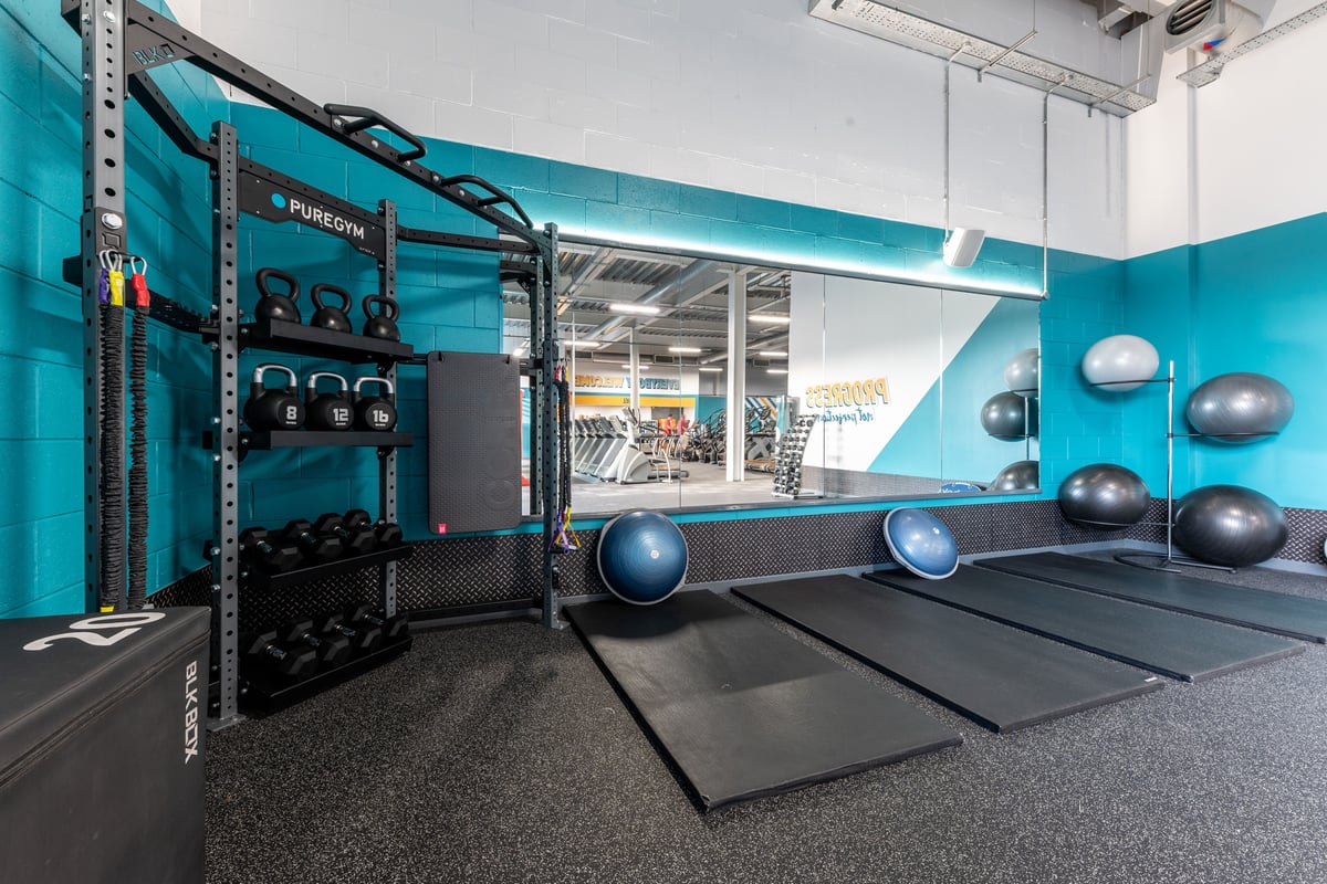 PureGym Hednesford Cannock stretch area
