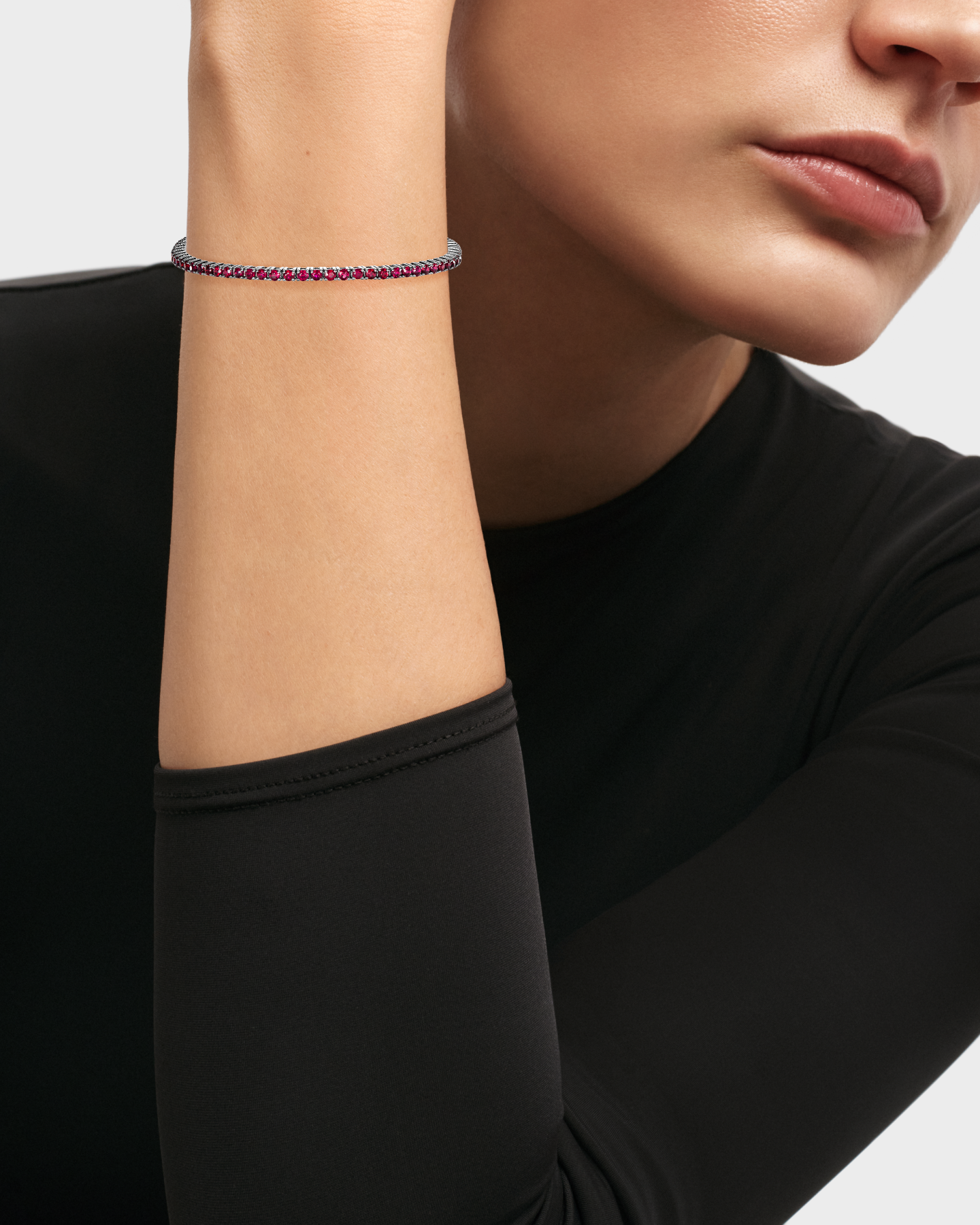 Bransoletka tenisowa z białego złota z rubinami Éternité 2.2