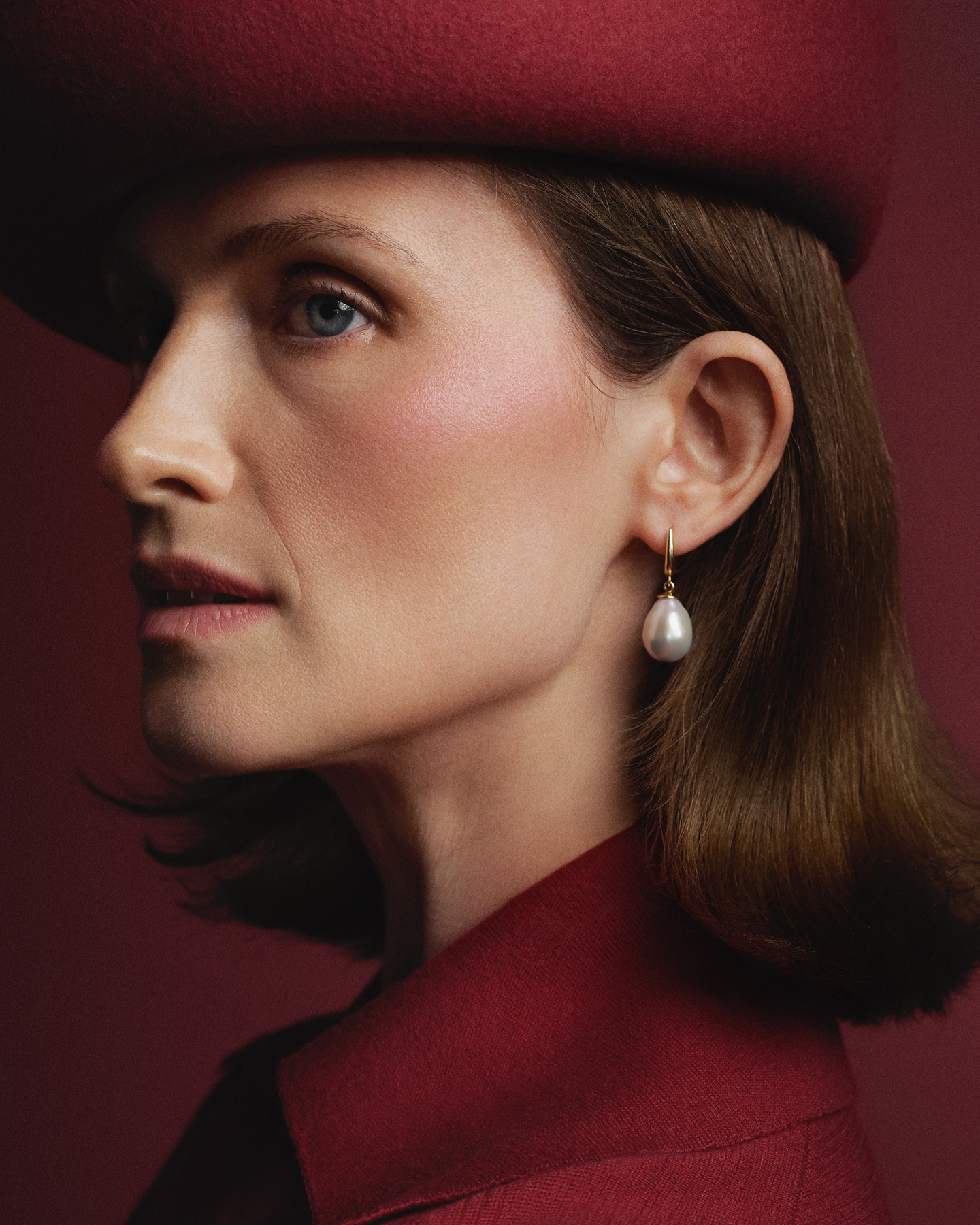 Kolczyki wiszące z perłami barokowymi