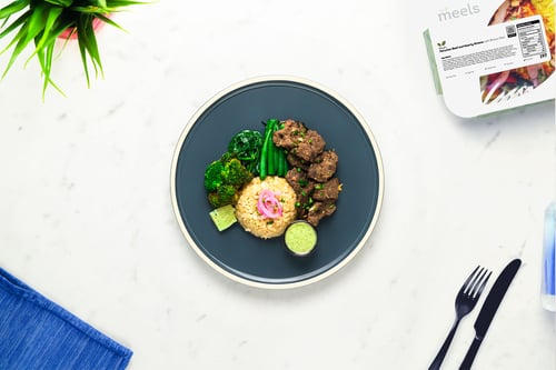 Peruvian Beef & Hearty Greens