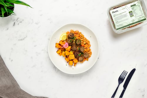 Hearty Vegan Sausage & White Bean Stew