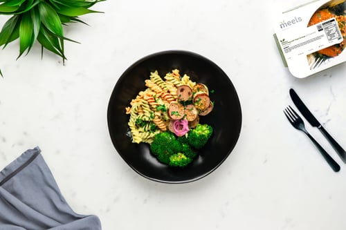 Cacio E Pepe Vegan Sausage