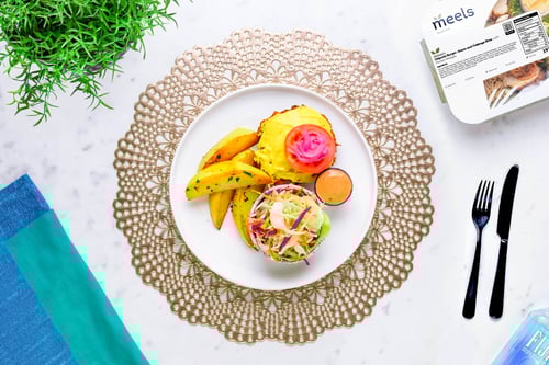 Chipotle Burger, Queso & Coleslaw