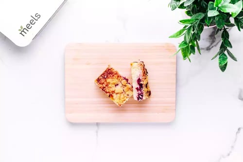 Peachberry Crumble Cake