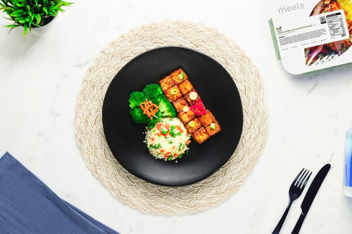 Sweet and Spicy Tofu and Garlic Broccoli