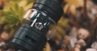 Uwell Crown 3 Mini - Better than the original?